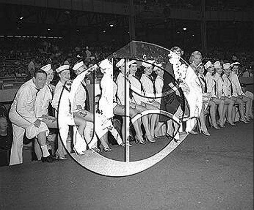 Anchors Away Show at Yankee Stadium55N0194